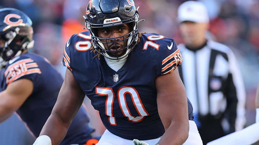 Position battle update: Left tackle battle continues, but right tackle isn’t secure&nbsp;either